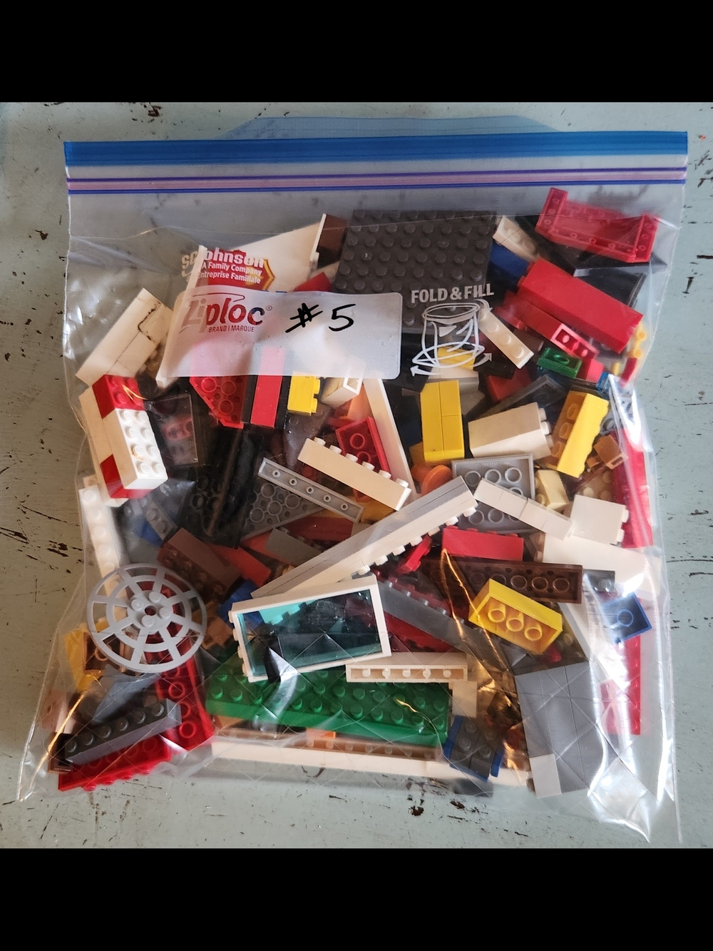 1lb Bag of Assorted Lego Bricks - Multicolor